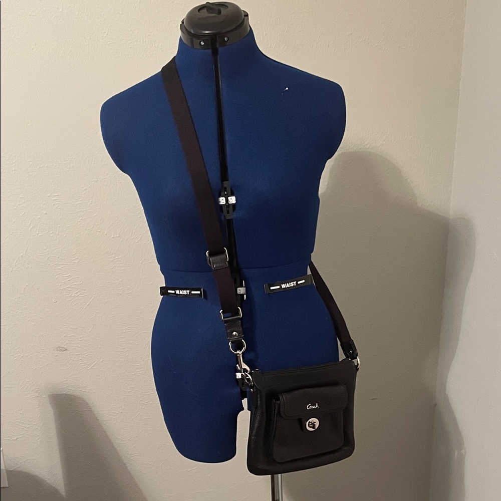 Coach Black Pebbled Leather Crossbody Messenger Bag with Adjustable Strap - Picture 3 of 13